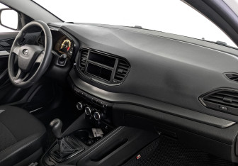 Подержанный автомобиль LADA (ВАЗ) Vesta Sedan 2024 года (13 фото)