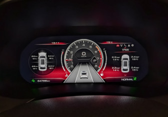 Подержанный автомобиль Haval F7 2023 года (13 фото)