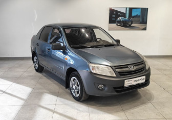 Подержанный автомобиль LADA (ВАЗ) Granta Sedan 2014 года (3 фото)