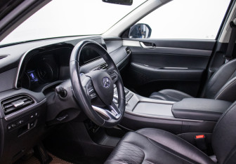 Подержанный автомобиль Hyundai Palisade 2019 года (9 фото)