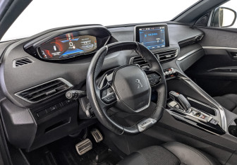 Подержанный автомобиль Peugeot 3008 2019 года (15 фото)