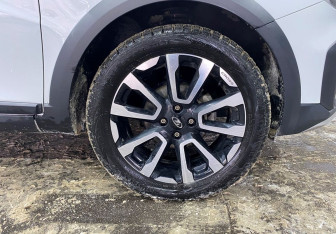 Подержанный автомобиль LADA (ВАЗ) Vesta Sedan 2023 года (19 фото)