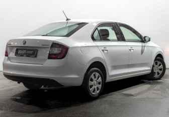 Подержанный автомобиль Skoda Rapid Liftback 2019 года (5 фото)