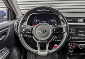 Подержанный автомобиль Kia Rio Hatchback 2021 года (21 фото)