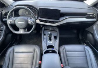 Подержанный автомобиль Haval F7 2022 года (10 фото)