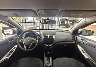 Подержанный автомобиль Hyundai Solaris Sedan 2016 года (10 фото)