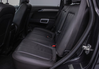 Подержанный автомобиль Opel Antara 2014 года (11 фото)