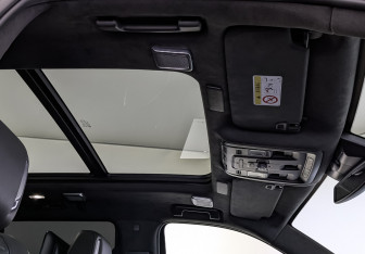 Подержанный автомобиль Cadillac Escalade Suv 2022 года (23 фото)