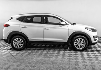 Подержанный автомобиль Hyundai Tucson 2019 года (4 фото)