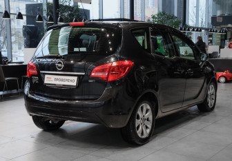 Подержанный автомобиль Opel Meriva 2012 года (4 фото)