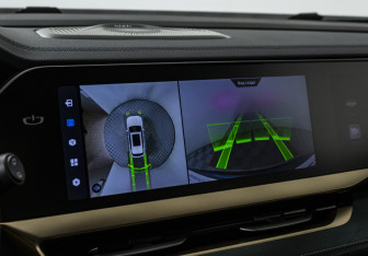 Подержанный автомобиль Geely Monjaro 2023 года (14 фото)