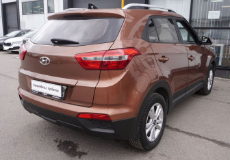 Подержанный автомобиль Hyundai Creta 2017 года (8 фото)