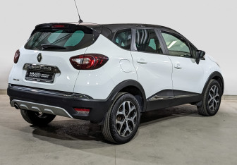 Подержанный автомобиль Renault Kaptur 2018 года (5 фото)