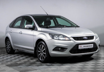Подержанный автомобиль Ford Focus Hatchback 2010 года (3 фото)