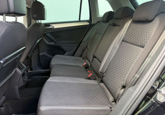 Подержанный автомобиль Volkswagen Tiguan 2019 года (11 фото)