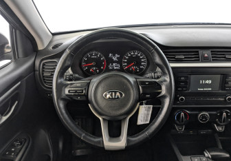 Подержанный автомобиль Kia Rio Hatchback 2021 года (21 фото)