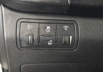 Подержанный автомобиль Hyundai Solaris Sedan 2013 года (16 фото)