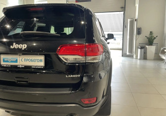 Подержанный автомобиль Jeep Grand Cherokee 2013 года (8 фото)
