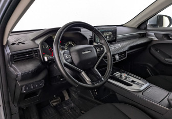 Подержанный автомобиль Haval Jolion 2023 года (15 фото)