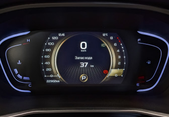 Подержанный автомобиль Geely Coolray 2023 года (12 фото)