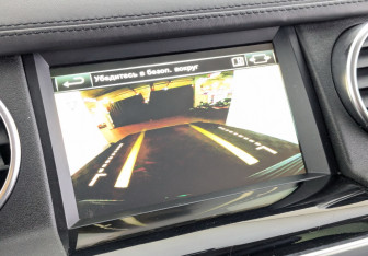 Подержанный автомобиль Land Rover Discovery 2016 года (29 фото)