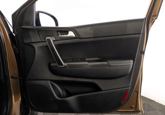 Подержанный автомобиль Kia Sportage 2017 года (24 фото)