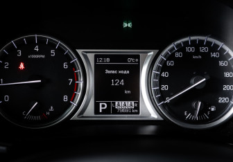 Подержанный автомобиль Suzuki Vitara 2018 года (11 фото)