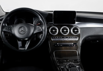 Подержанный автомобиль Mercedes-Benz GLC Coupe 2016 года (12 фото)