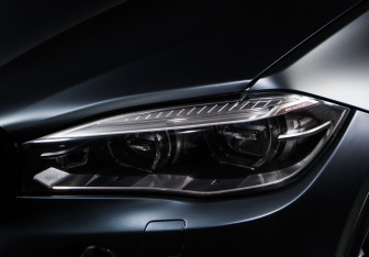 Подержанный автомобиль BMW X6 2016 года (16 фото)