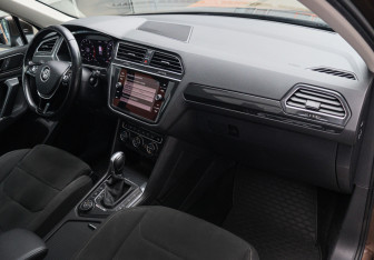 Подержанный автомобиль Volkswagen Tiguan 2017 года (7 фото)