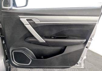 Подержанный автомобиль Geely Coolray 2023 года (24 фото)