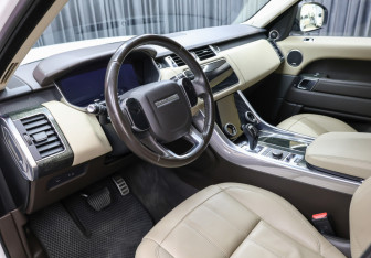 Подержанный автомобиль Land Rover Range Rover Sport 2018 года (16 фото)
