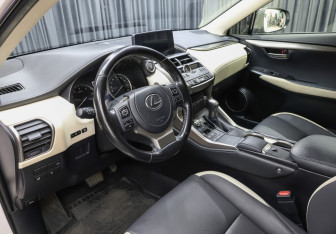 Подержанный автомобиль Lexus NX 2021 года (16 фото)