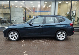 Подержанный автомобиль BMW X1 2012 года (5 фото)