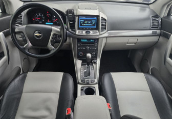 Подержанный автомобиль Chevrolet Captiva 2012 года (9 фото)