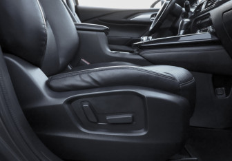 Подержанный автомобиль Mazda CX-9 2018 года (34 фото)