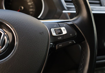 Подержанный автомобиль Volkswagen Tiguan 2019 года (16 фото)