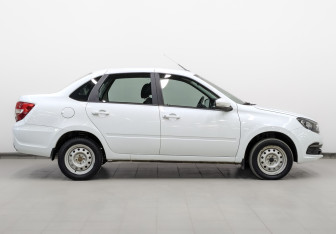 Подержанный автомобиль LADA (ВАЗ) Granta Sedan 2024 года (4 фото)