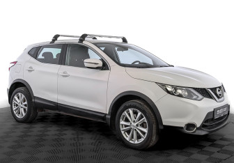 Подержанный автомобиль Nissan Qashqai 2017 года (3 фото)