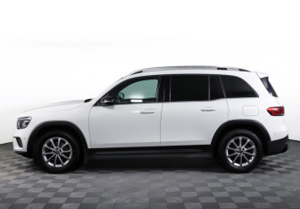 Подержанный автомобиль Mercedes-Benz GLB 2021 года (8 фото)
