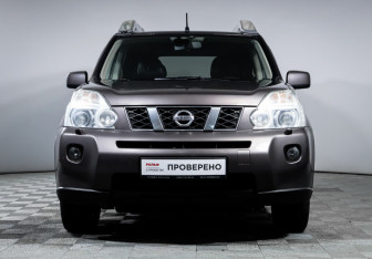 Подержанный автомобиль Nissan X-Trail 2008 года (2 фото)
