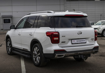 Подержанный автомобиль GAC GS8 2020 года (7 фото)