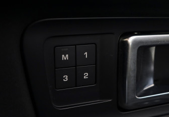 Подержанный автомобиль Land Rover Discovery Sport 2016 года (16 фото)