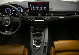 Подержанный автомобиль Audi A5 Coupe 2021 года (19 фото)