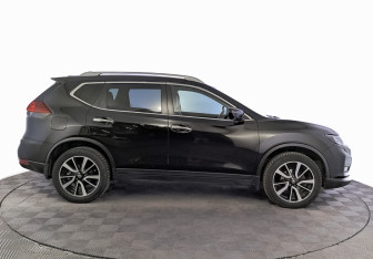 Подержанный автомобиль Nissan X-Trail 2020 года (4 фото)