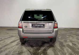 Подержанный автомобиль Land Rover Freelander 2013 года (5 фото)
