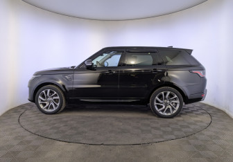 Подержанный автомобиль Land Rover Range Rover Sport 2018 года (8 фото)
