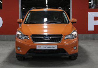 Подержанный автомобиль Subaru XV 2012 года (2 фото)