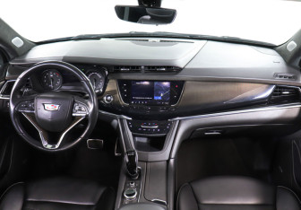 Подержанный автомобиль Cadillac XT6 2020 года (12 фото)