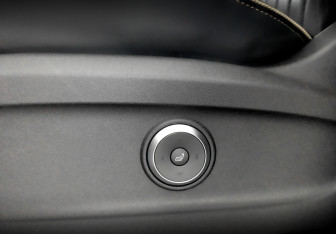 Подержанный автомобиль Jaecoo J8 2024 года (22 фото)